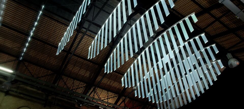 Installazione luminosa in un centro commerciale di Le Havre: Lightex è applicato su lastre in policarbonato.